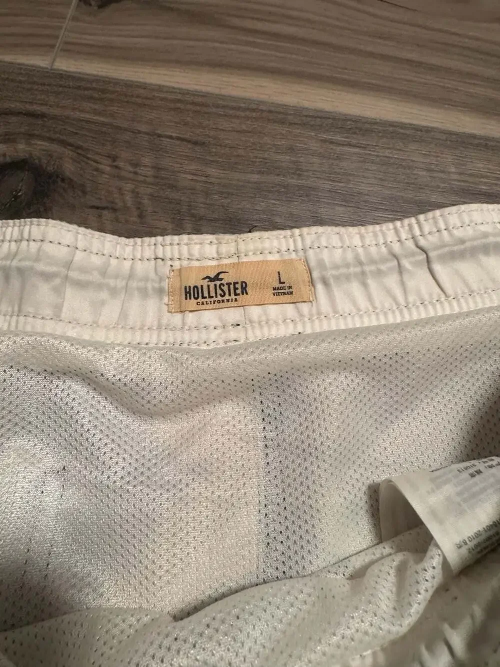 Hollister Men's Floral Print Swim Trunks Size L Navy Blue